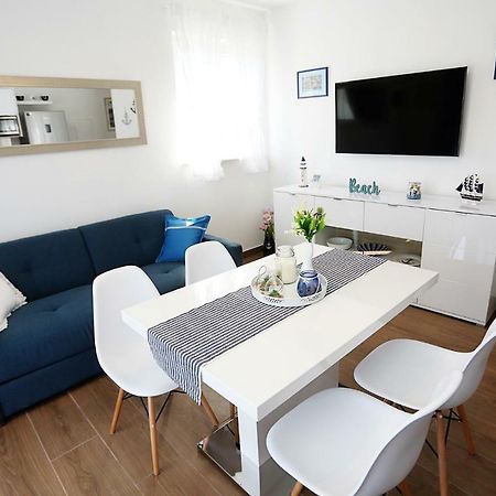 Apartments Romarin Supetar Εξωτερικό φωτογραφία