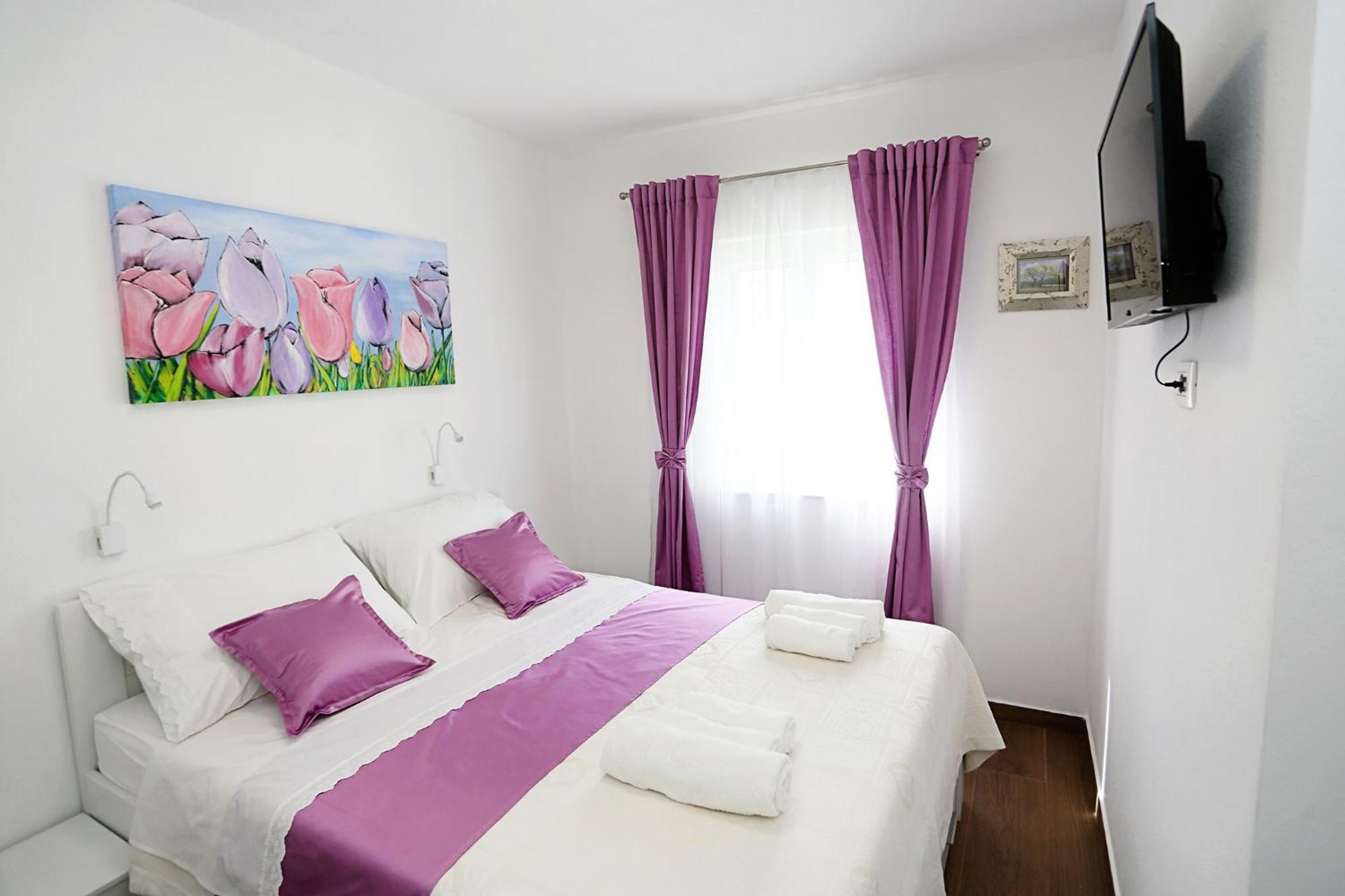 Apartments Romarin Supetar Εξωτερικό φωτογραφία
