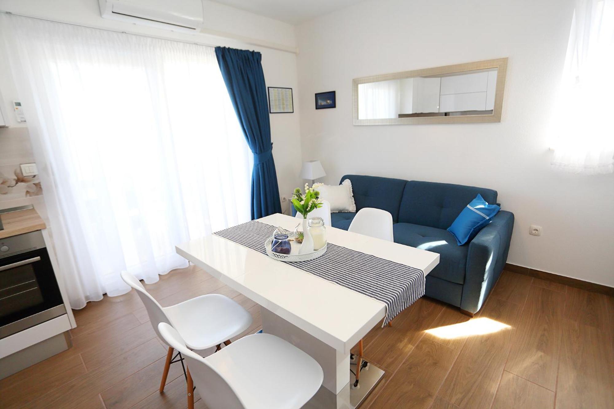 Apartments Romarin Supetar Εξωτερικό φωτογραφία