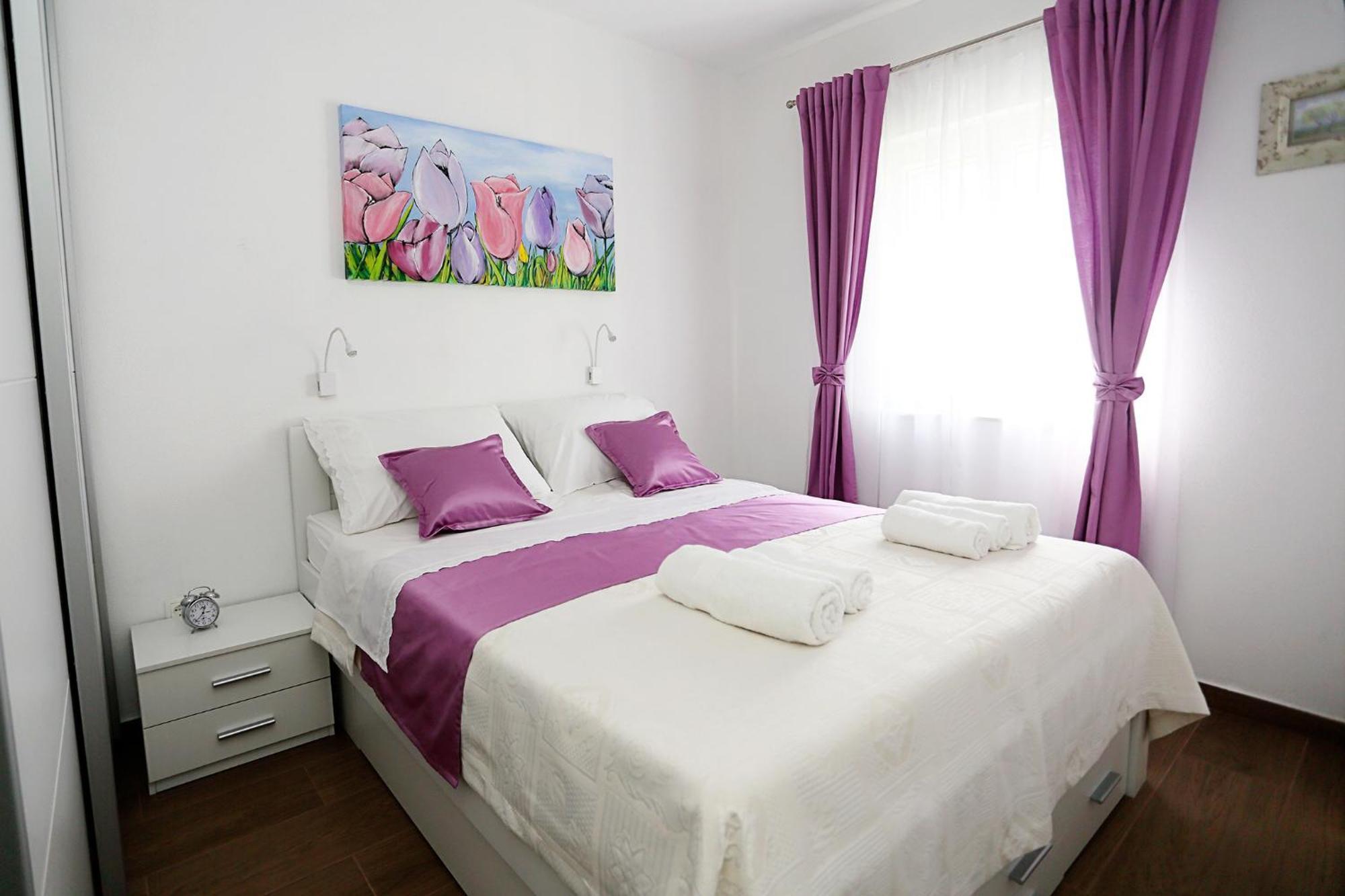 Apartments Romarin Supetar Εξωτερικό φωτογραφία