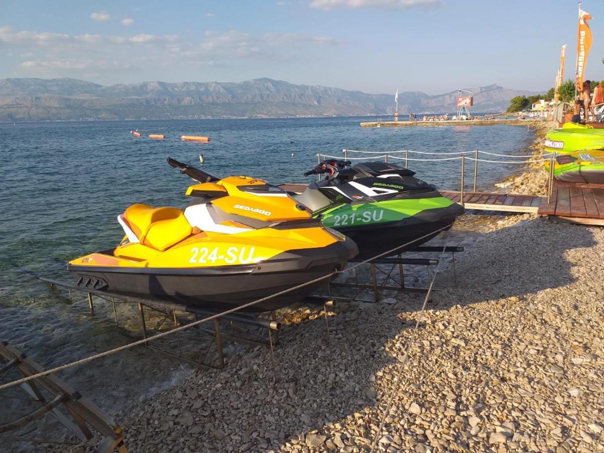 Apartments Romarin Supetar Εξωτερικό φωτογραφία